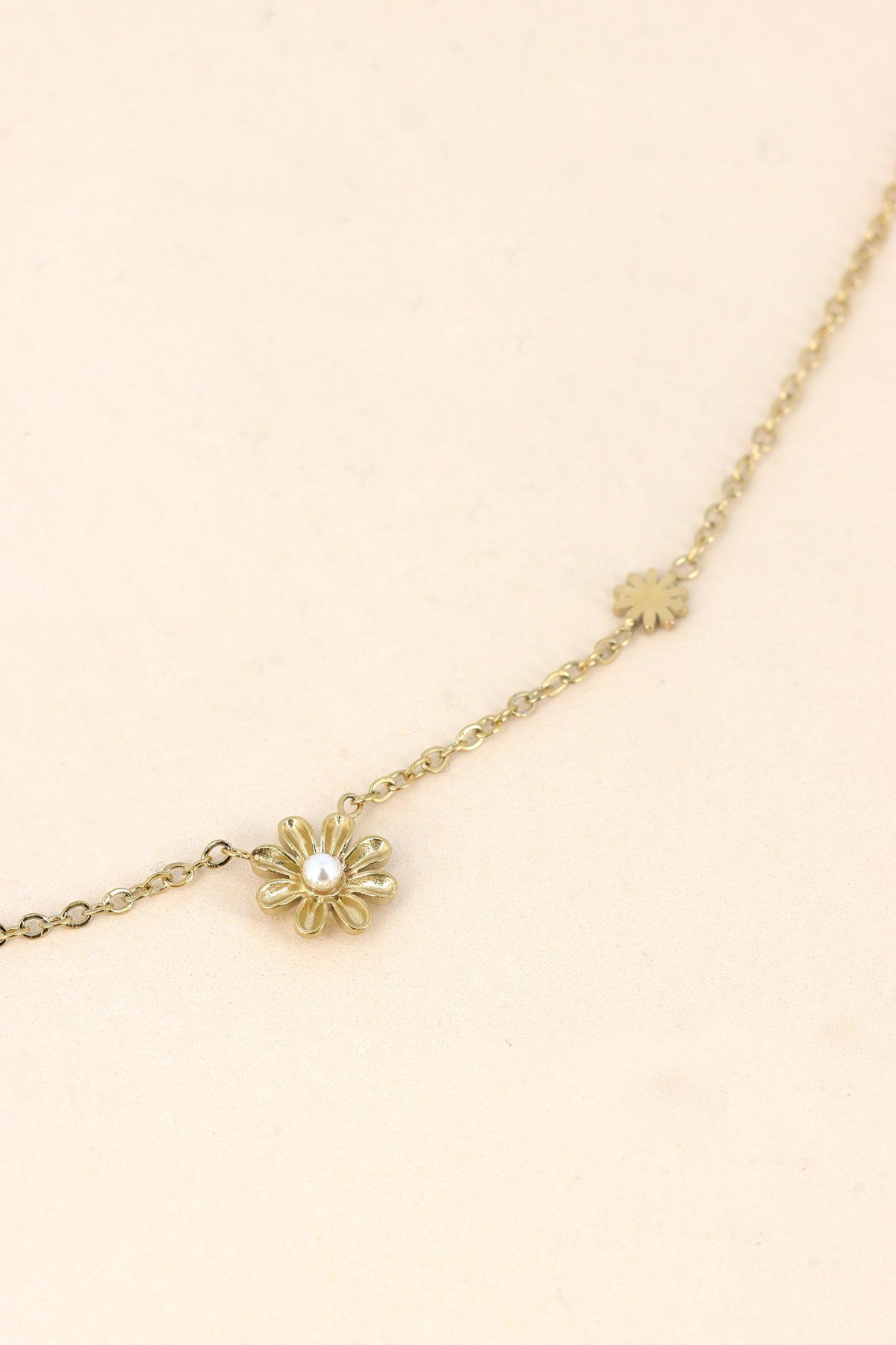 Collier Hazel