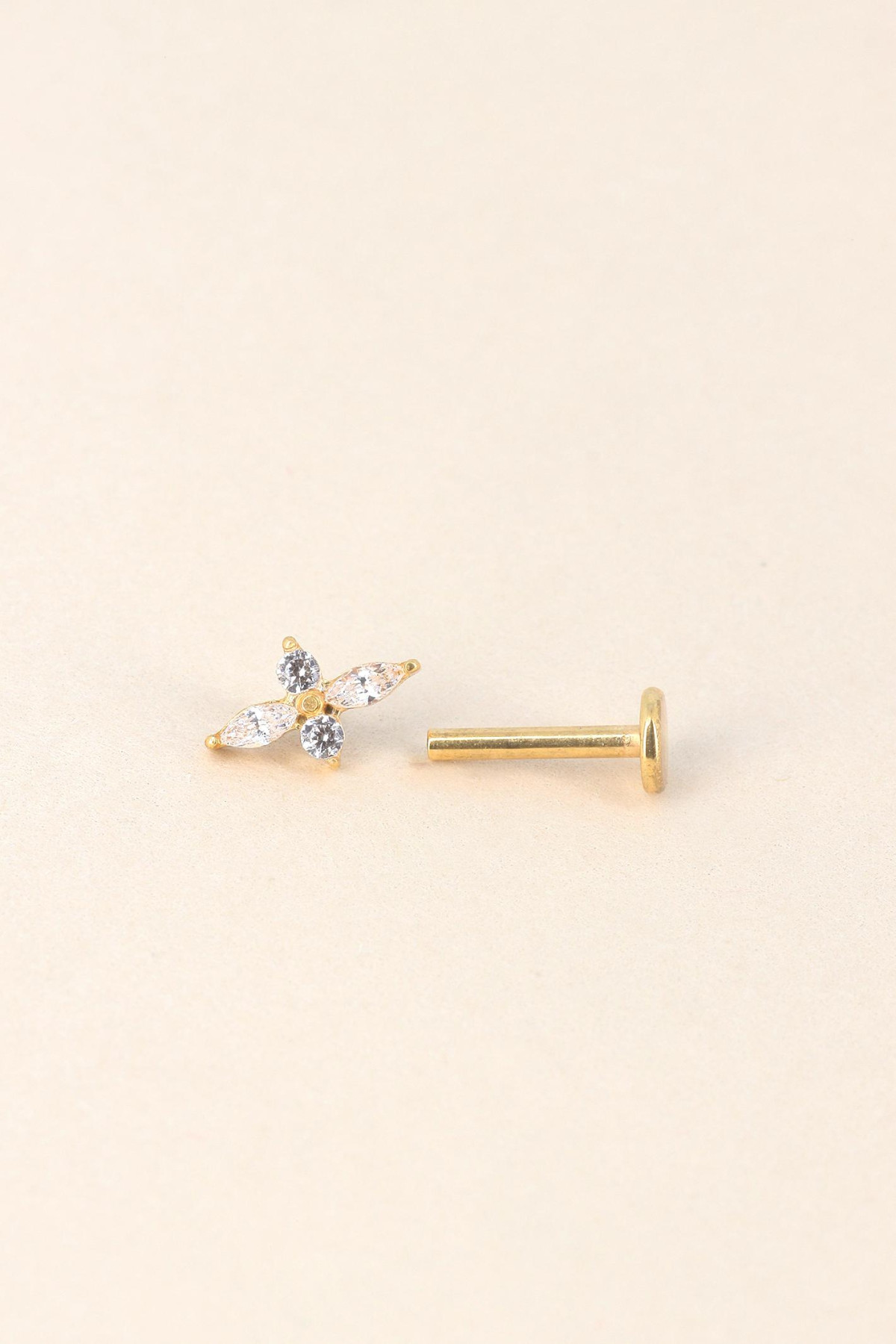 Piercing Aliza