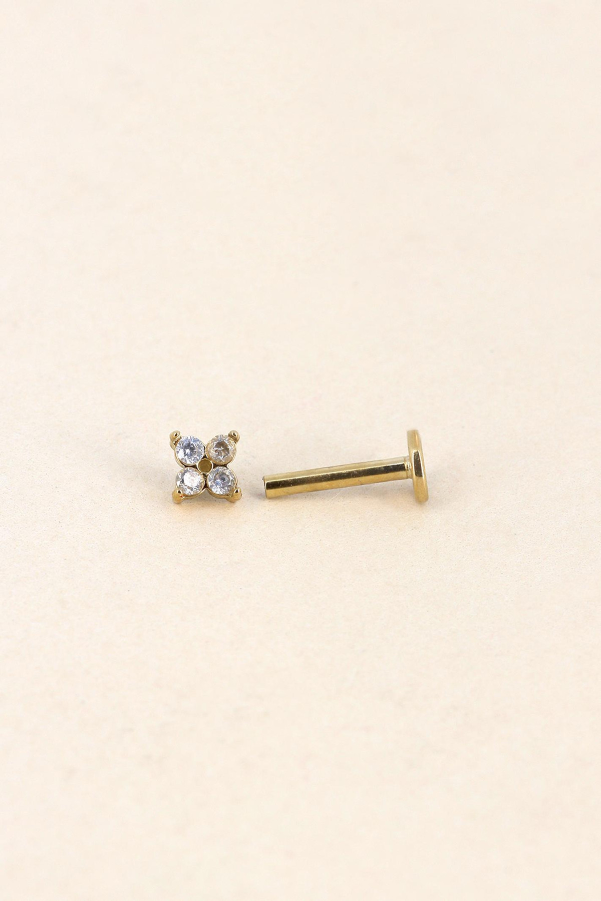 Piercing Marnie