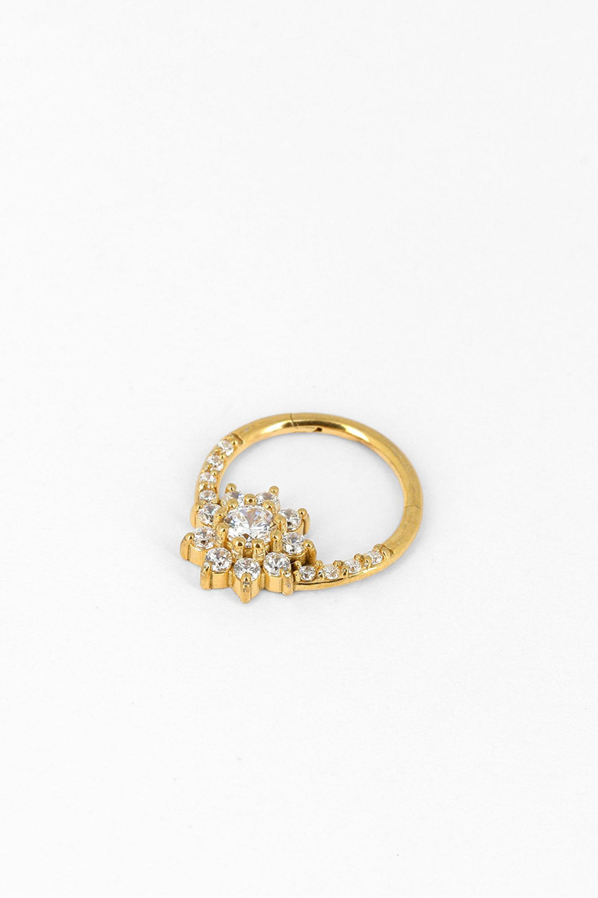 Piercing Maéla