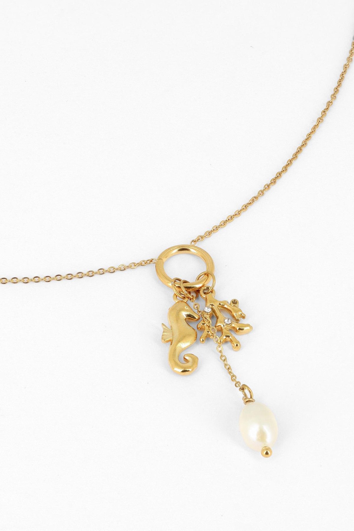 Collier Suthida