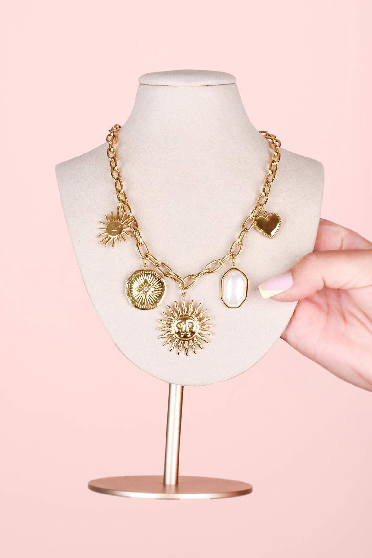 Collier Shems