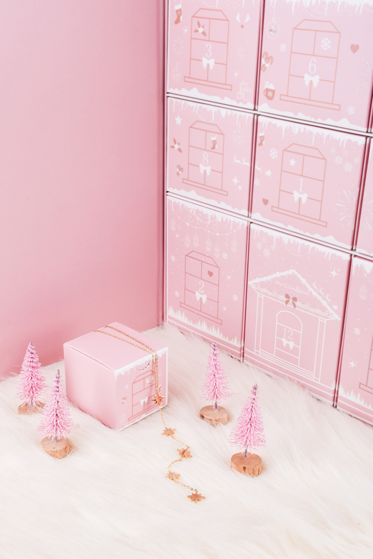 Calendrier de l'Avent 2025 - Édition limitée 12 bijoux